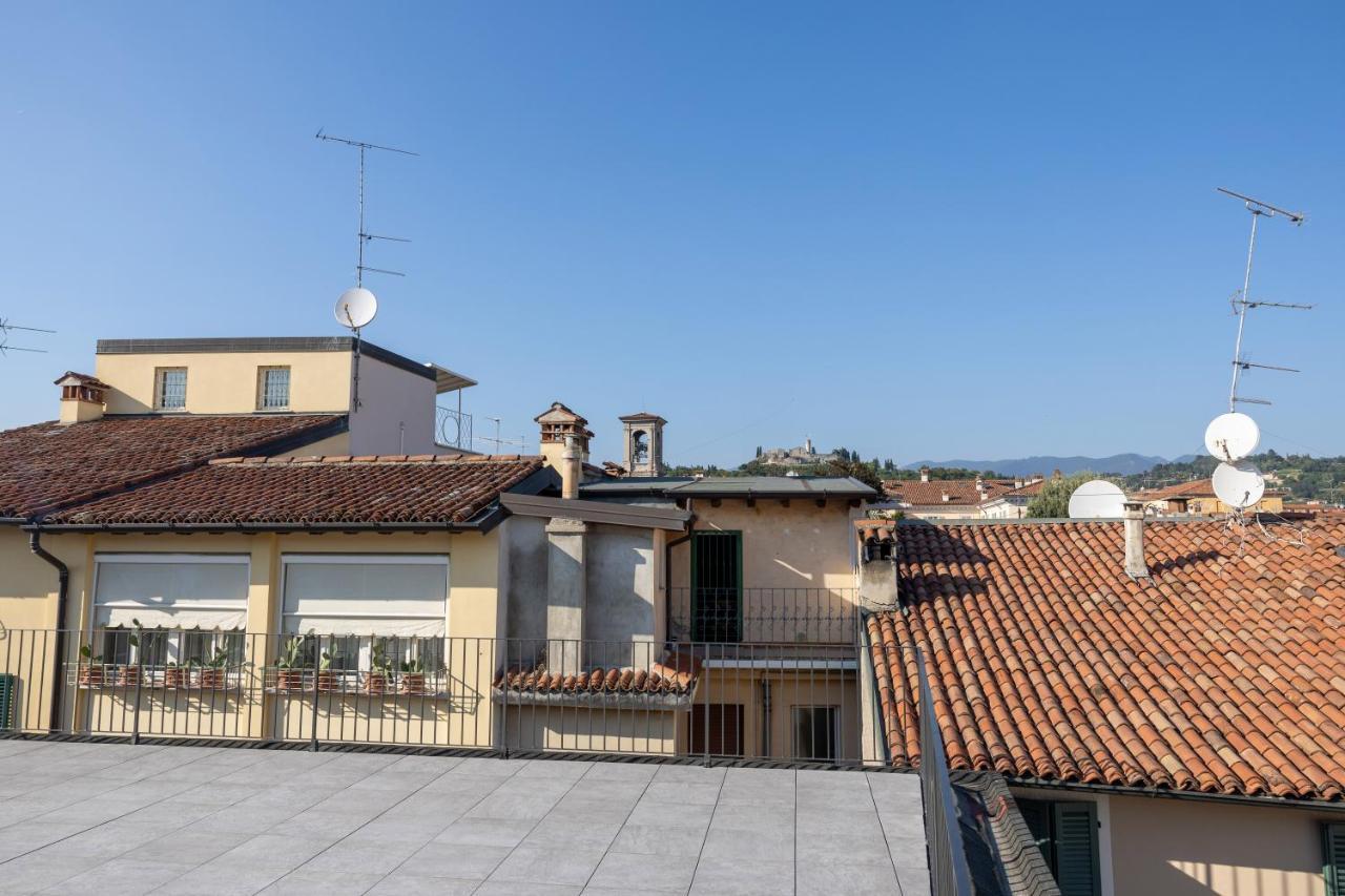 Appartamento Terrazza Cavour Bréscia Exterior foto
